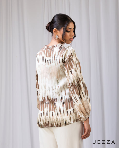 Fluid Elegance: Round-Neck Crush Satin Top 72121